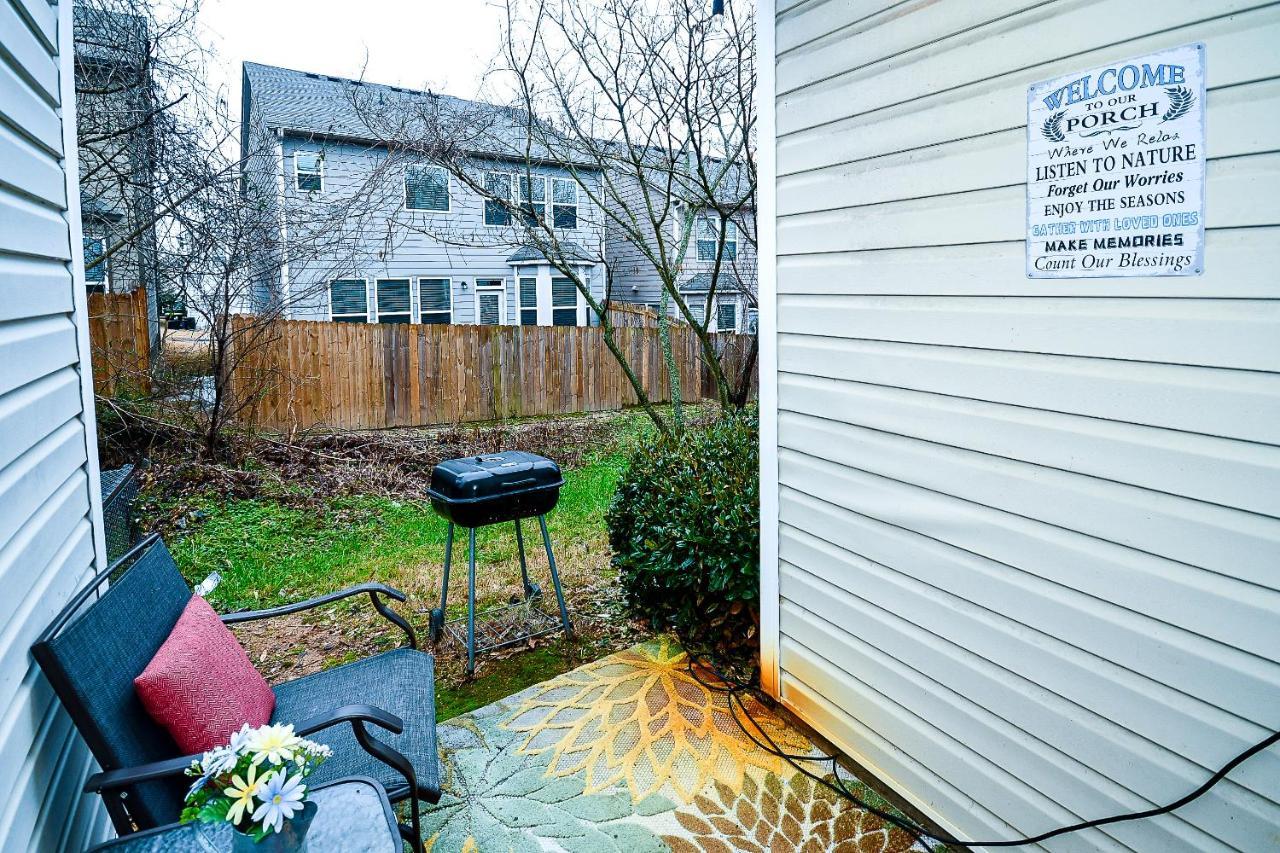 Amazing Large 3 Bed House With King Bed Less Than 10 Miles To Dtwn Atlanta Bagian luar foto