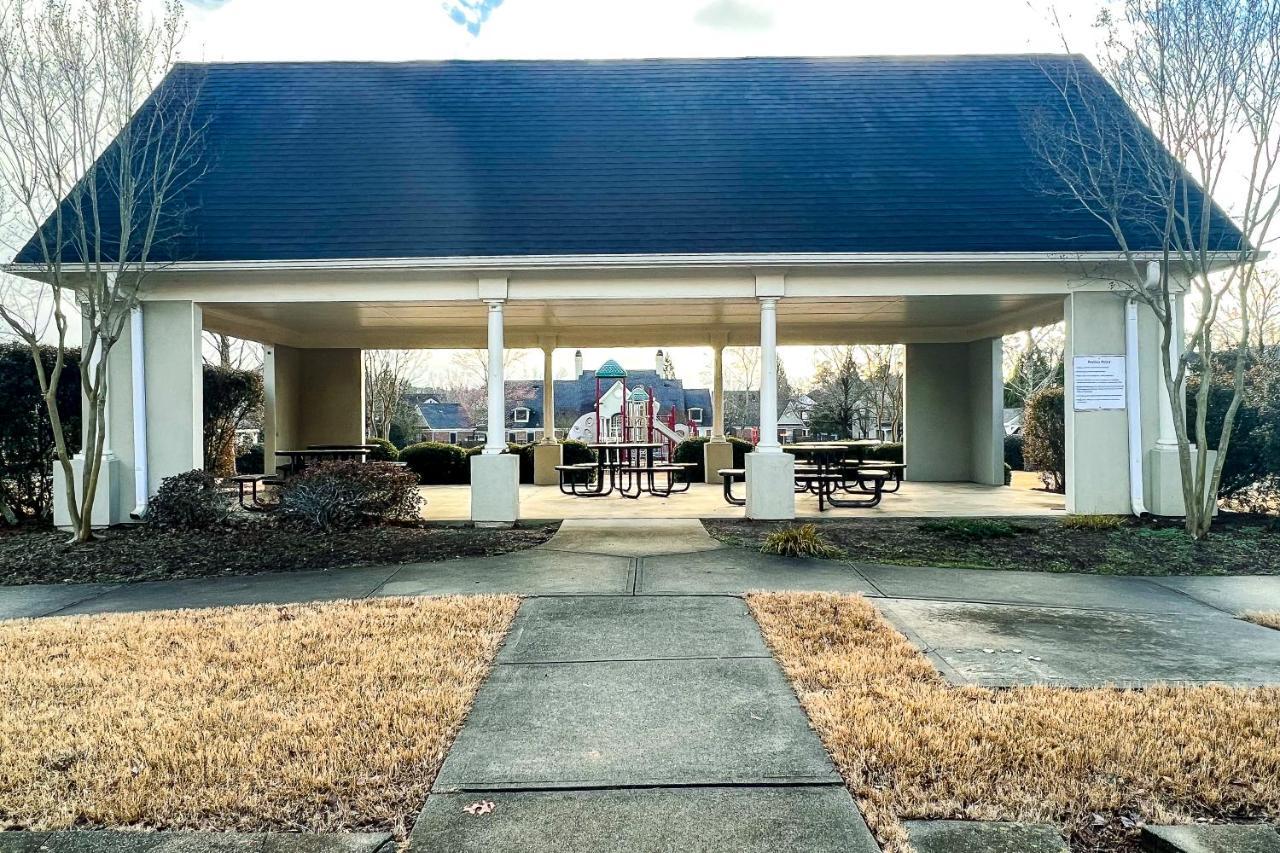 Amazing Large 3 Bed House With King Bed Less Than 10 Miles To Dtwn Atlanta Bagian luar foto